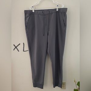 Men’s joggers